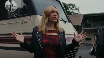 Nordstrom Open Edit Off the Shoulder Cutout Top worn by Ruby Ruin (Chloë Sevigny) as seen in Poker Face (S01E04)