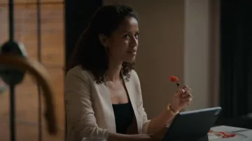 Vince Ribbed Square Neck Tank worn by Sophie (Gugu Mbatha-Raw) as seen in Surface (S01E01)