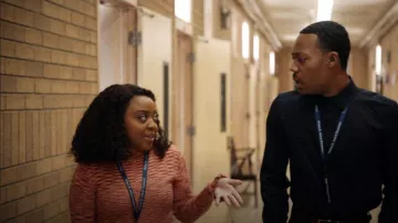 Scotch & Soda Mélange Rib Mock Neck Sweater worn by Janine Teagues (Quinta Brunson) as seen in Abbott Elementary (S02E16)