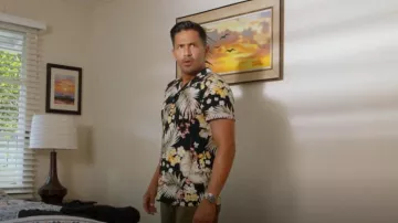 Express Tropical Print Rayon Short Sleeve Shirt worn by Thomas Magnum (Jay Hernandez) as seen in Magnum P.I. (S05E03)