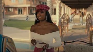 Self Portrait Cut Out Off Shoul­der Top worn by Hilary Banks (Coco Jones) as seen in Bel-Air (S02E03)