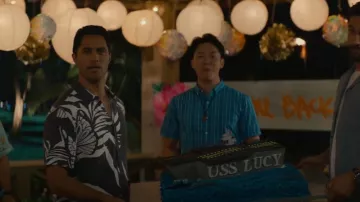 Chemise Ted Baker Velmere portée par Kai Holman (Alex Tarrant) vue dans NCIS: Hawai’i (S02E15)