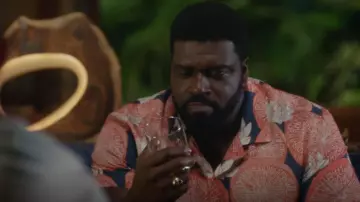 Far Afield Sta­chio SS worn by TC (Stephen Hill) as seen in Magnum P.I. (S05E03)