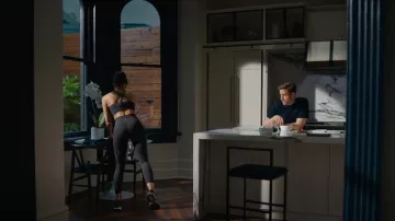 Lululemon Black Tighers Align 25 worn by Sophie (Gugu Mbatha-Raw) as seen in Surface (S01E02)