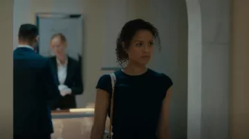 Robe Gavin de la Réforme portée par Sophie (Gugu Mbatha-Raw) vue dans Surface (S01E04)