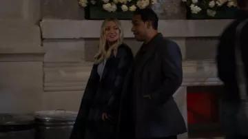 Etoile Isabel Marant Gabriel Coat worn by Sophie (Hilary Duff) as seen in How I Met Your Father (S02E06)