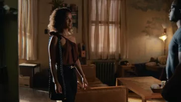 Stella McCartney Eco Soft Braided Vegetarian Leather Shoulder Bag worn by Sophie (Gugu Mbatha-Raw) as seen in Surface (S01E04)