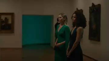 Safiyaa Tomesha Cape-Effect Belted Stretch-Twill Gown worn by Caroline (Ari Graynor) as seen in Surface (S01E05)