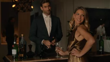 Mes Demoiselles Bomba Vestido usado por Caroline (Ari Graynor) como se ve en Surface (S01E06)