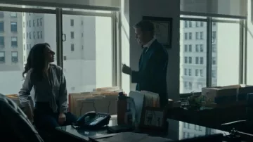 Theory Demi­tria Good Wool Suit­ing Pants worn by Evelyn (Necar Zadegan) as seen in Mayor of Kingstown (S02E07)