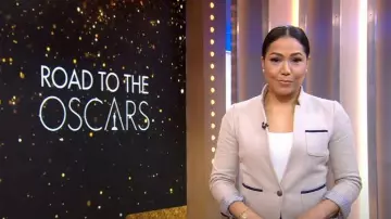 Banana Republic Cotton Tweed Textured Blazer worn by Stephanie Ramos as seen in Good Morning America on March 1, 2023