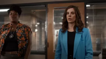 Rag & Bone The Essential Rib Long Sleeve Top worn by Det. Samantha Wazowski (Meredith MacNeill) as seen in Pretty Hard Cases (S02E10)