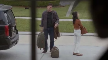 Vans Era 59 Sneakers worn by Harry (Steve Howey) as seen in True Lies (S01E01)