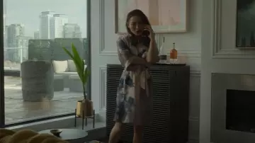 Kim + Ono Silk Keina Ki­mono Robe worn by Francesca (Li Jun Li) as seen in Sex/Life (S02E02)