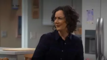 Equipment Kate Moss Shirt worn by Darlene Conner (Sara Gilbert) as seen in The Conners (S05E16)