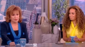 L'Agence Kai Eyelash Cardigan usado por Joy Behar como se ve en The View el 2 de marzo de 2023