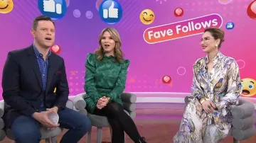 Camisa estampada Candescent Zimmermann con corbata usada por Carla Rockmore como se ve en Today with Hoda & Jenna el 3 de marzo de 2023