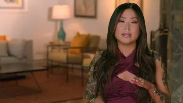 Pretty Little Thing Plum Con­struct­ed Stain Cross Neck Corset Top worn by Rachel Clark as seen in Winter House (S02E05)