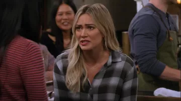 Gorjana Beau Necklace worn by Sophie (Hilary Duff) as seen in How I Met Your Father (S02E06)