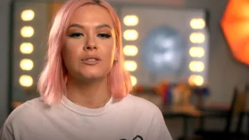 Emma Warren Pizza Heart Shirt worn by Eve Jenkins as seen in Glow Up: Britain's Next Make-Up Star (S02E06)