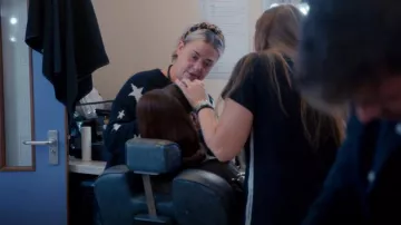 Chinti And Parker Cashmere Star Intarsia Sweater worn by Lisa Armstrong as seen in Glow Up: Britain's Next Make-Up Star (S02E06)