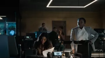 Theory Classic Fitted Shirt Currant worn by Emma Hill (Catherine Haena Kim) as seen in The Company You Keep (S01E03)