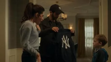 New Era MLB 9Forty NY Yan­kees Cap worn by Majid (Darius Homayoun) as seen in Sex/Life (S02E06)