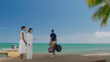 New Look Leather Flat San­dals worn by Ruby Akuda (Kiara Barnes) as seen in Fantasy Island (S02E08)