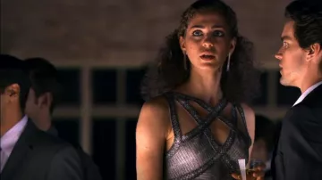 Hervé Léger Ban­dage Dress worn by Tara (Carmel Amit) as seen in White Collar (S01E02)