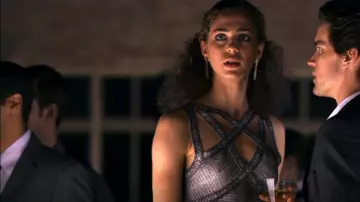 Hervé Léger Ban­dage Dress worn by Tara (Carmel Amit) as seen in White Collar (S01E02)