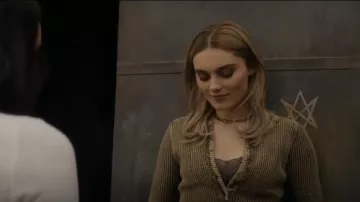 Fp One Colt Thermal porté par Mary Campbell (Meg Donnelly) vu dans The Winchesters (S01E11)