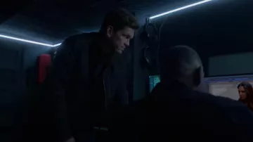 Kuhl Burr Lined Jack­et worn by Harry (Steve Howey) as seen in True Lies (S01E02)