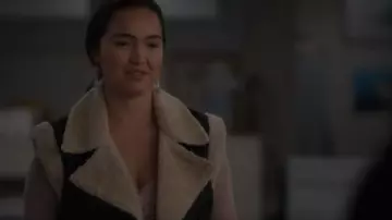 Free People Clover Ted­dy Vest worn by Rosalind 'Roz' Friendly (Grace Dove) as seen in Alaska Daily (S01E08)