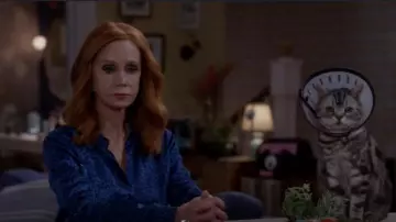 L'Agence Tyler Blouse Leop­ard  worn by Sheila (Swoosie Kurtz) as seen in Call Me Kat (S03E17)