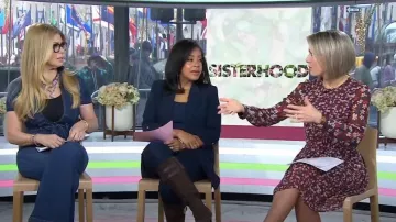 Jason Wu Collective Floral Tie Waist Dress porté par Dylan Dreyer comme vu dans Aujourd’hui le 10 mars 2023
