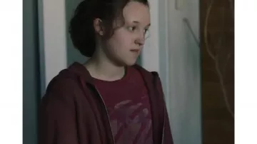 Palm Trees burgundy t-shirt worn by Ellie Williams (Bella Ramsey) in The Last of Us (Season 1 Episode 4)