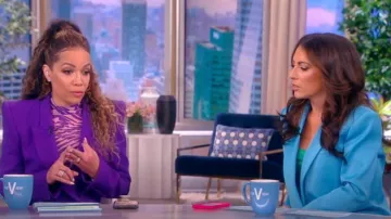 Alice + Olivia Shan Strong Shoulder Blazer worn by Alyssa Farah as seen in The View on March 13, 2023