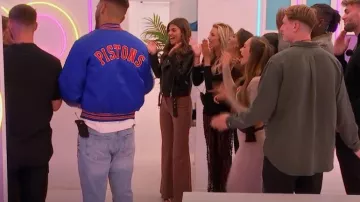 Pantalon évasé en dentelle pure Pretty Little Thing Pure Lace porté par Lana Jenkins vu dans Love Island (S09E51)