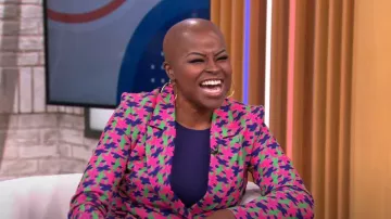 MODChic Tori Blazer worn by  Kim Roxie as seen in CBS Mornings on  March 8, 2023