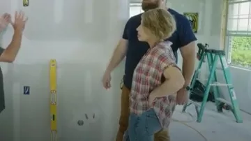 Madewell Central Shirt in Bergen Plaid worn by Erin Napier as seen in Home Town (S07E13)