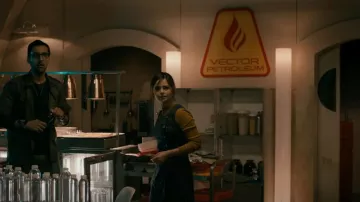 Robe Miss Patina Primrose Pinafore portée par Clara (Jenna Coleman) vue dans Doctor Who (S09E03)