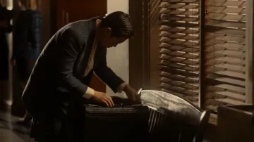 Veronica Beard Wilshire Houndstooth Dickey Chaqueta usada por el Dr. Benjamin 'Ben' Song (Raymond Lee) como se ve en Quantum Leap (S01E15)