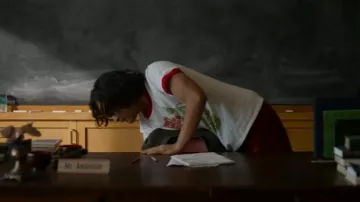 Redbubble Don't Talk To Strangers Graphic Tee worn by Simon Elroy (Kristian Flores) as seen in School Spirits (S01E03)