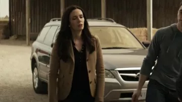 Blazer en laine Rag & Bone Slade porté par Lois Lane (Bitsie Tulloch) vu dans Superman & Lois (S03E01)