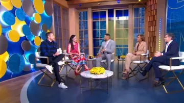 Kate Spade Sunday Stripe Organza Midi Jupe portée par Lucy Liu vue dans Good Morning America le 16 mars 2023