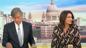 New LookBrown Geometric Doodle Print Puff Sleeve Midi Shirt Dress porté par Susanna Reid comme vu dans Good Morning Britain le 7 mars 2023