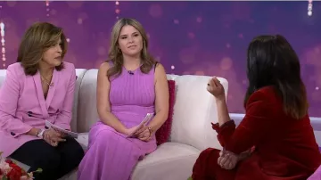 Zara Double Breasted Blazer worn by Hoda Kotb as seen in Today on March 16, 2023