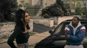 Topshop Puff Costume à manches longues porté par Jessica Figueroa (Natalee Linez) comme on le voit dans Power Book III: Raising Kanan (S02E01)