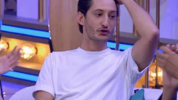 The white Dior t-shirt worn by Pierre Niney in LOL: Who laughs, comes out! (Season 3)