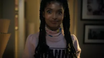 Ganni Floral Print Pink Turtleneck worn by Zoey Johnson (Yara Shahidi) as seen in grown-ish (S05E18)